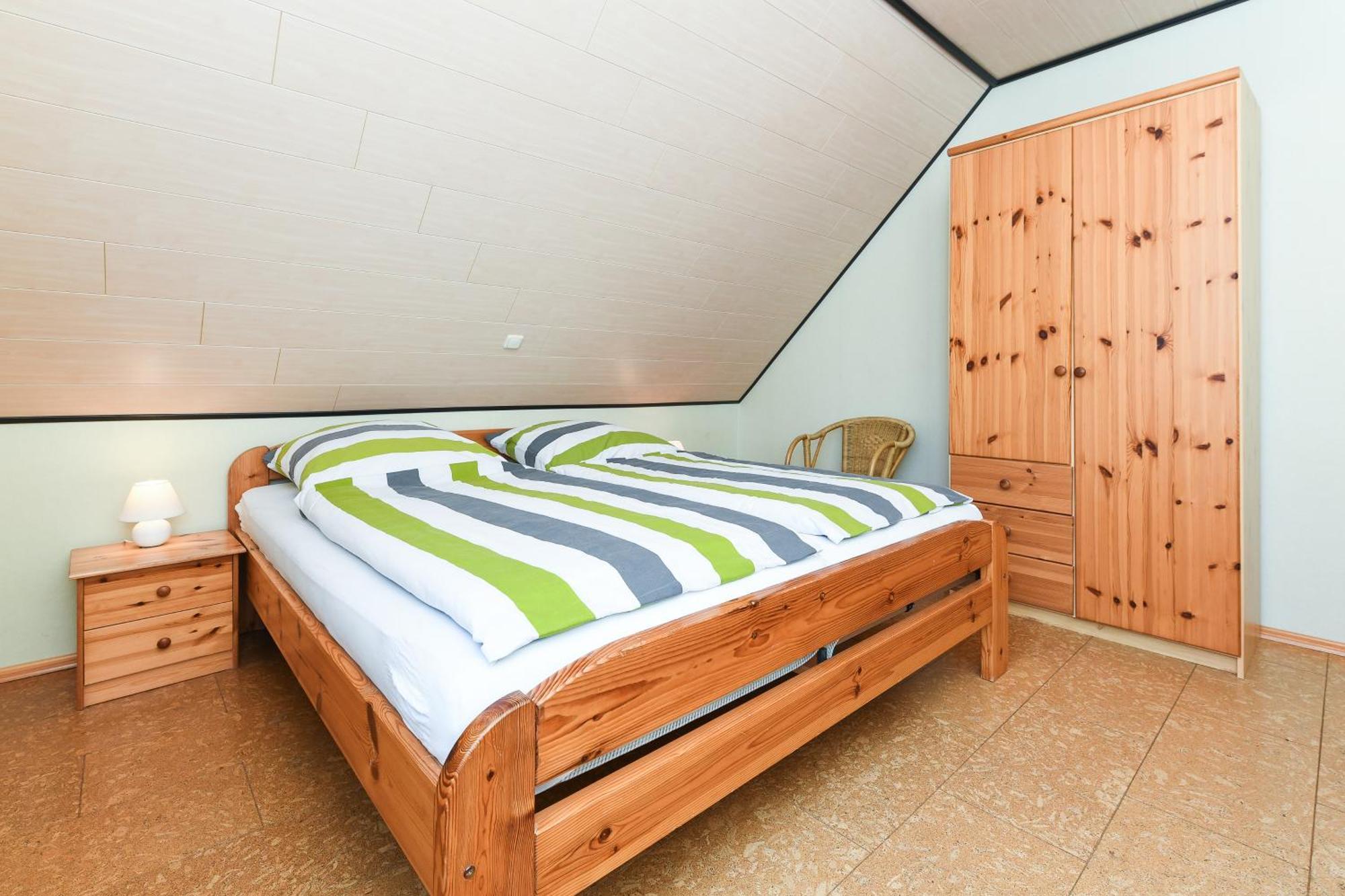 Ferienwohnungen Im Haus Flinthoern Neuharlingersiel Buitenkant foto